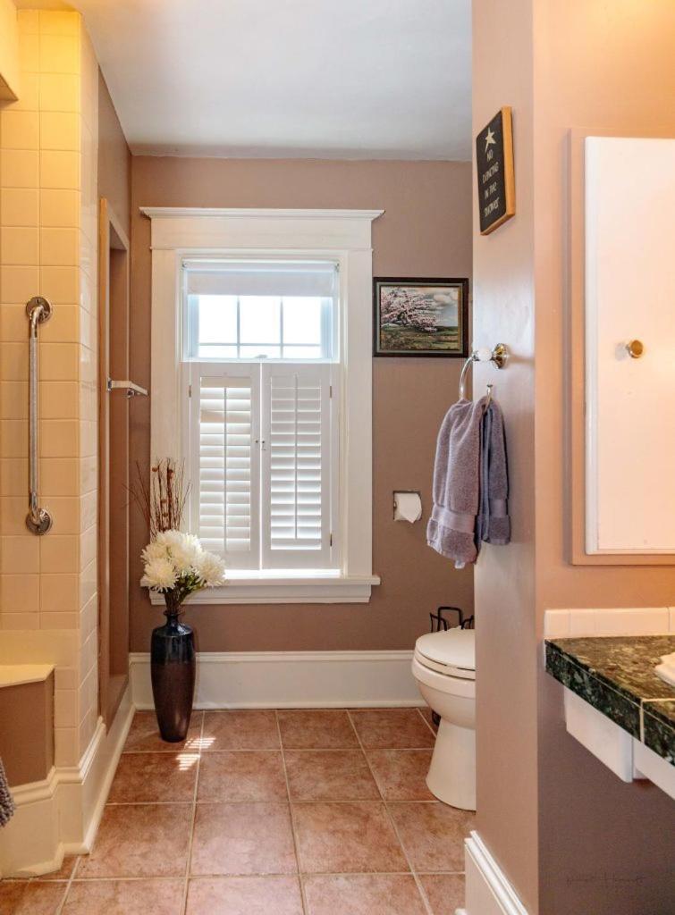 The Stella Rose B&B Wolfville Habitación foto